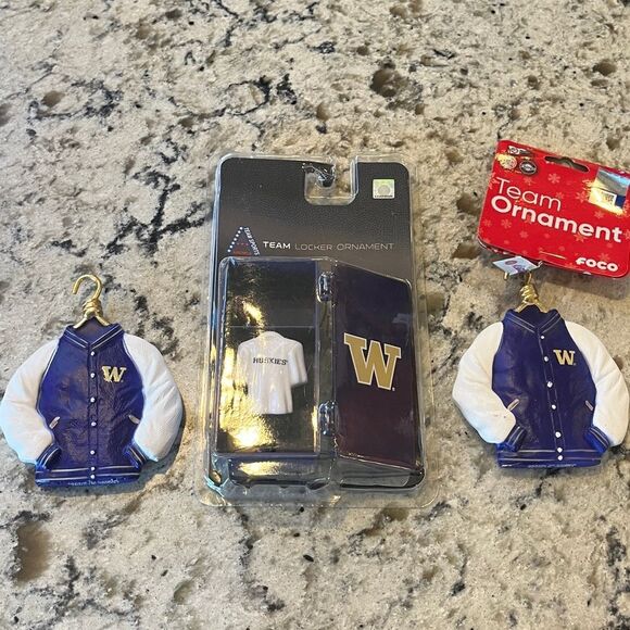 UW University of Washington 3 Football Christmas Ornaments Jackets & Locker - Picture 1 of 7